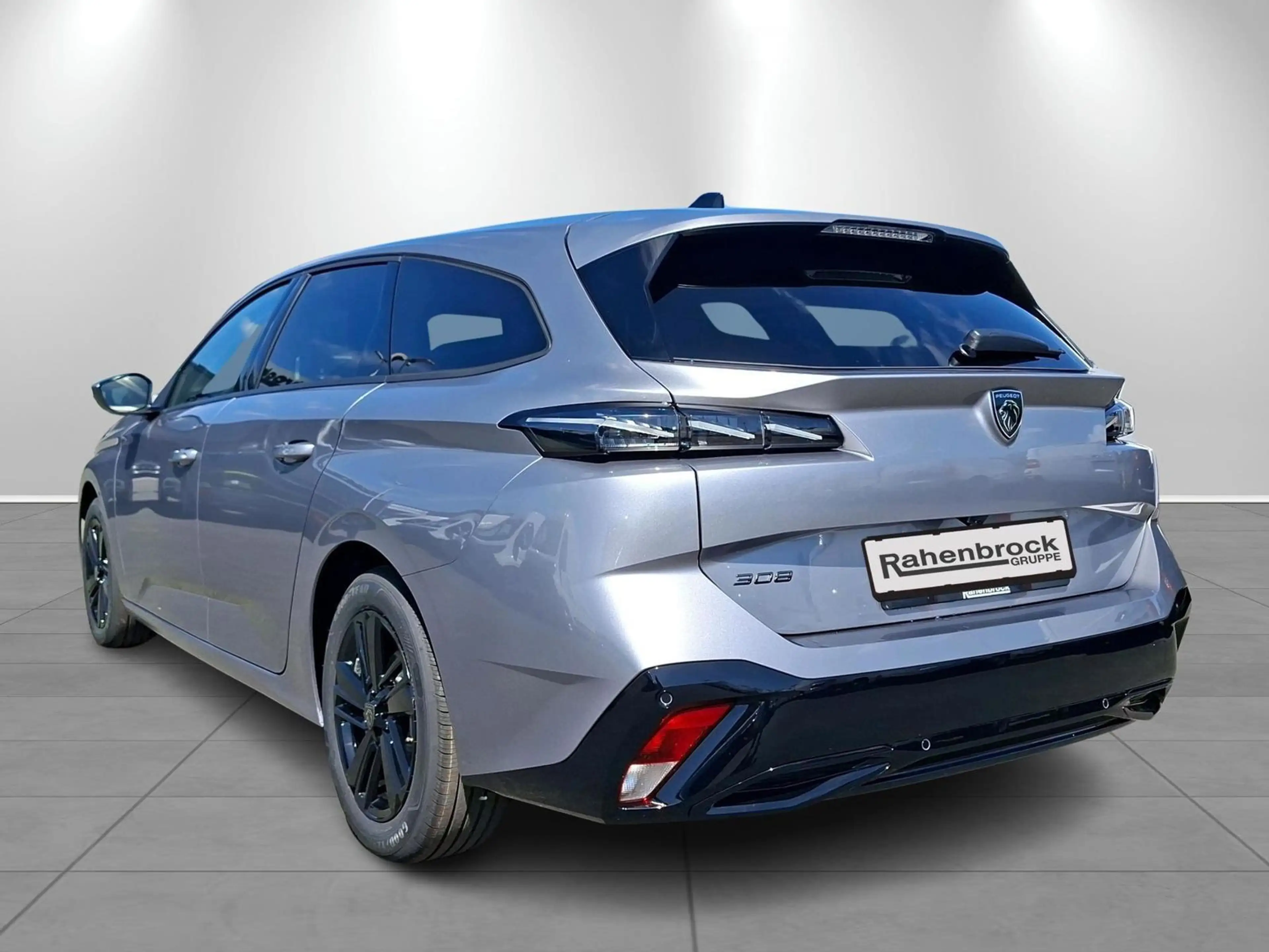 Peugeot 308 SW Business Diesel 130 EAT8 — photo 3