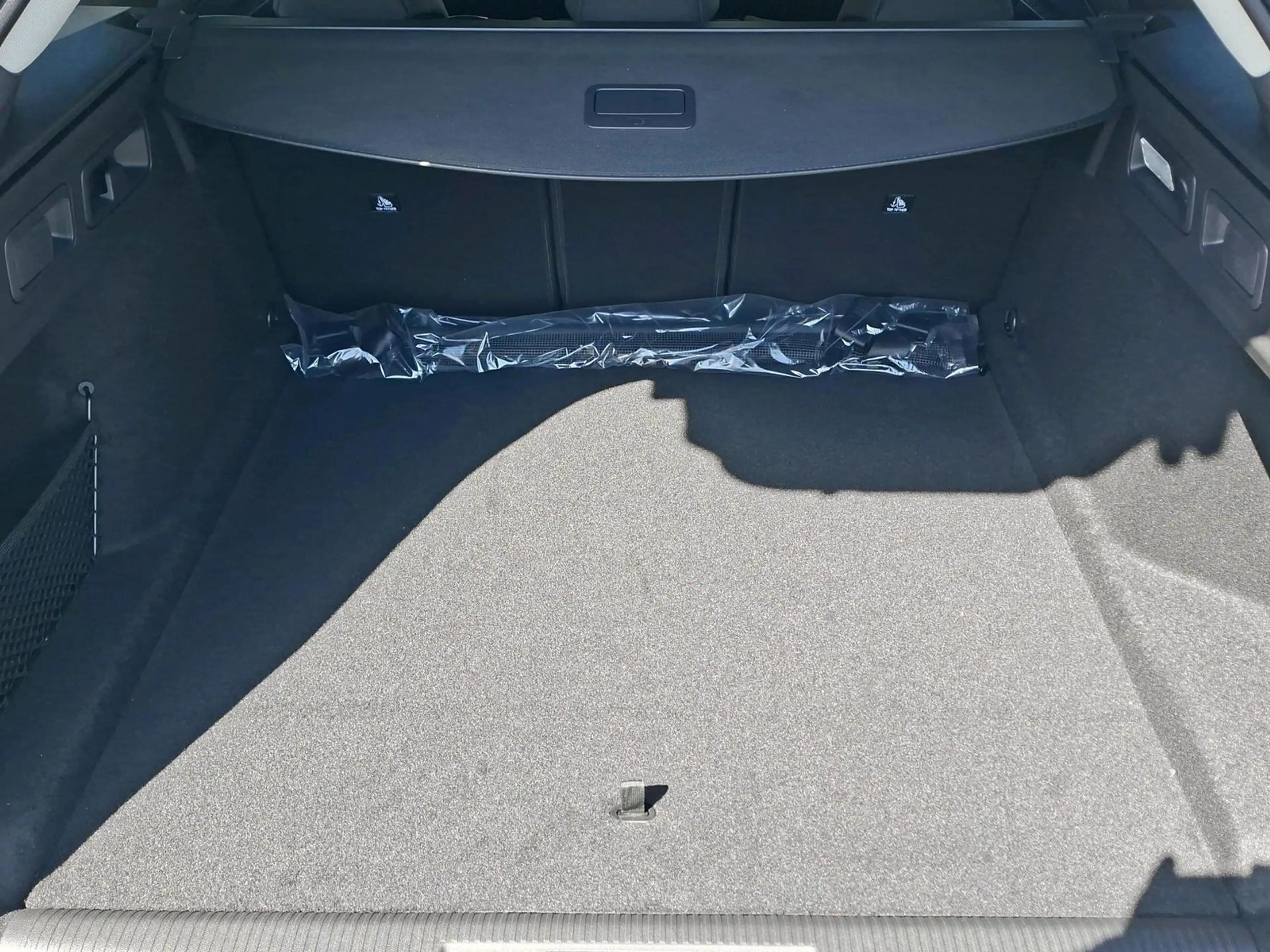 Peugeot 308 SW Business Diesel 130 EAT8 — photo 5