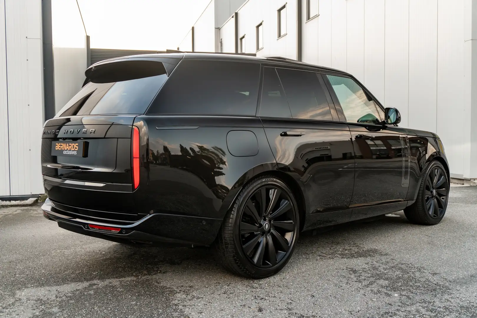 Land Rover Range Rover P550e Autobiography - Santorini Black - Trekhaak - Schwarz - 2