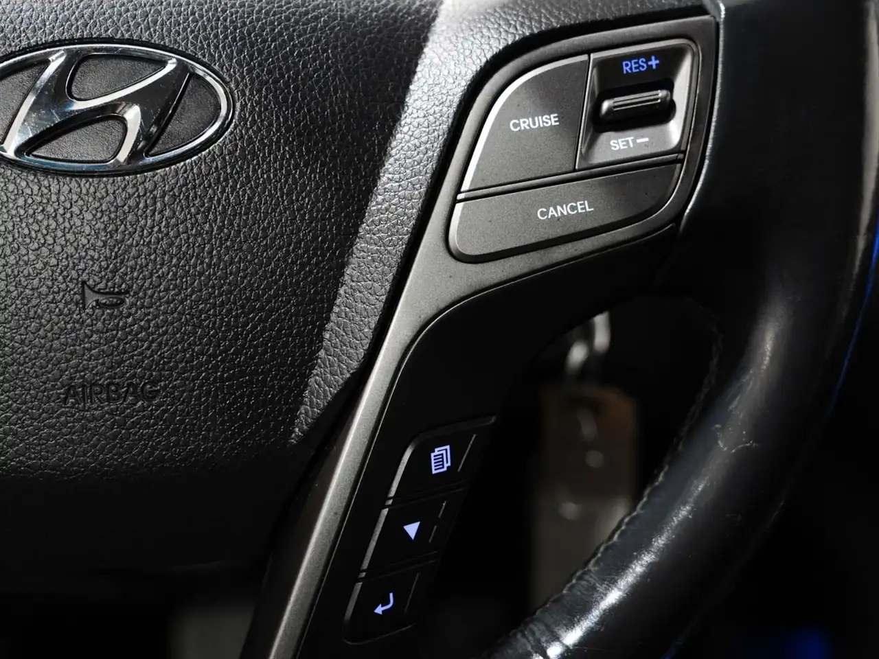 Hyundai SANTA FE снимка Hyundai SANTA FE
