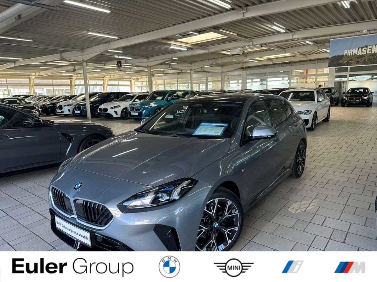 BMW 120 2025