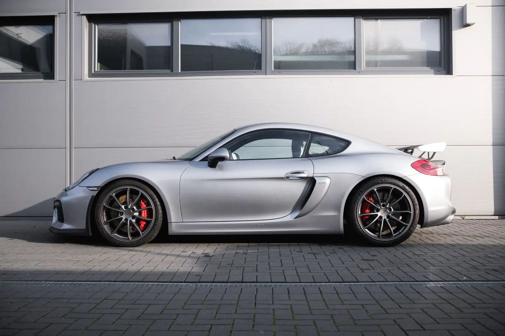 Porsche Cayman GT4-Steuer ausweisbar-wenig KM! Silber - 1