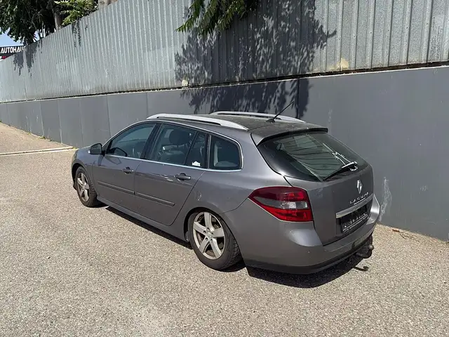 Renault Laguna view 3