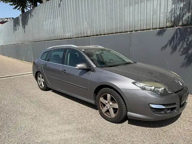 Renault Laguna view 4