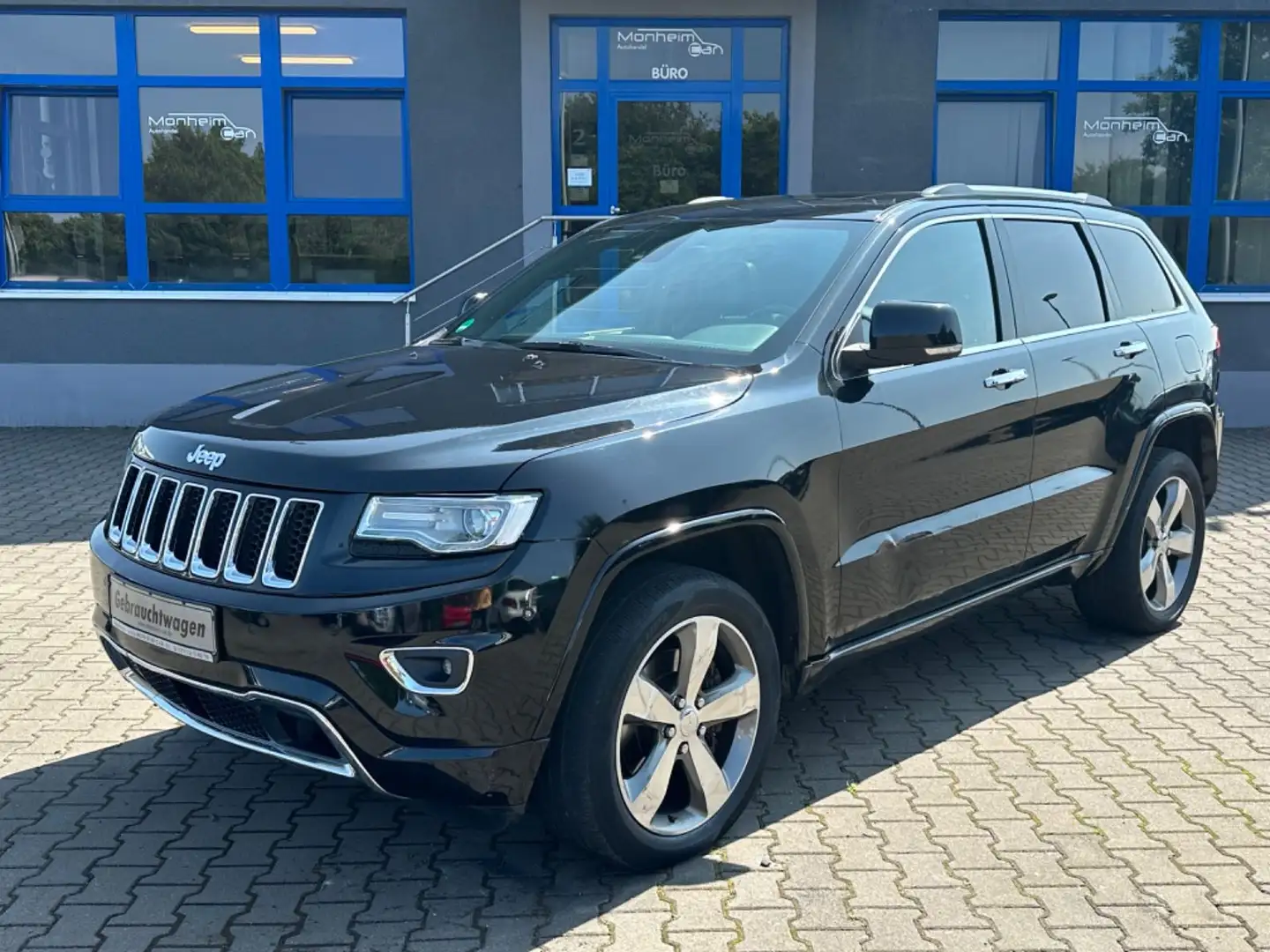 Jeep Grand Cherokee 3.0 CRD Overland Schwarz - 1