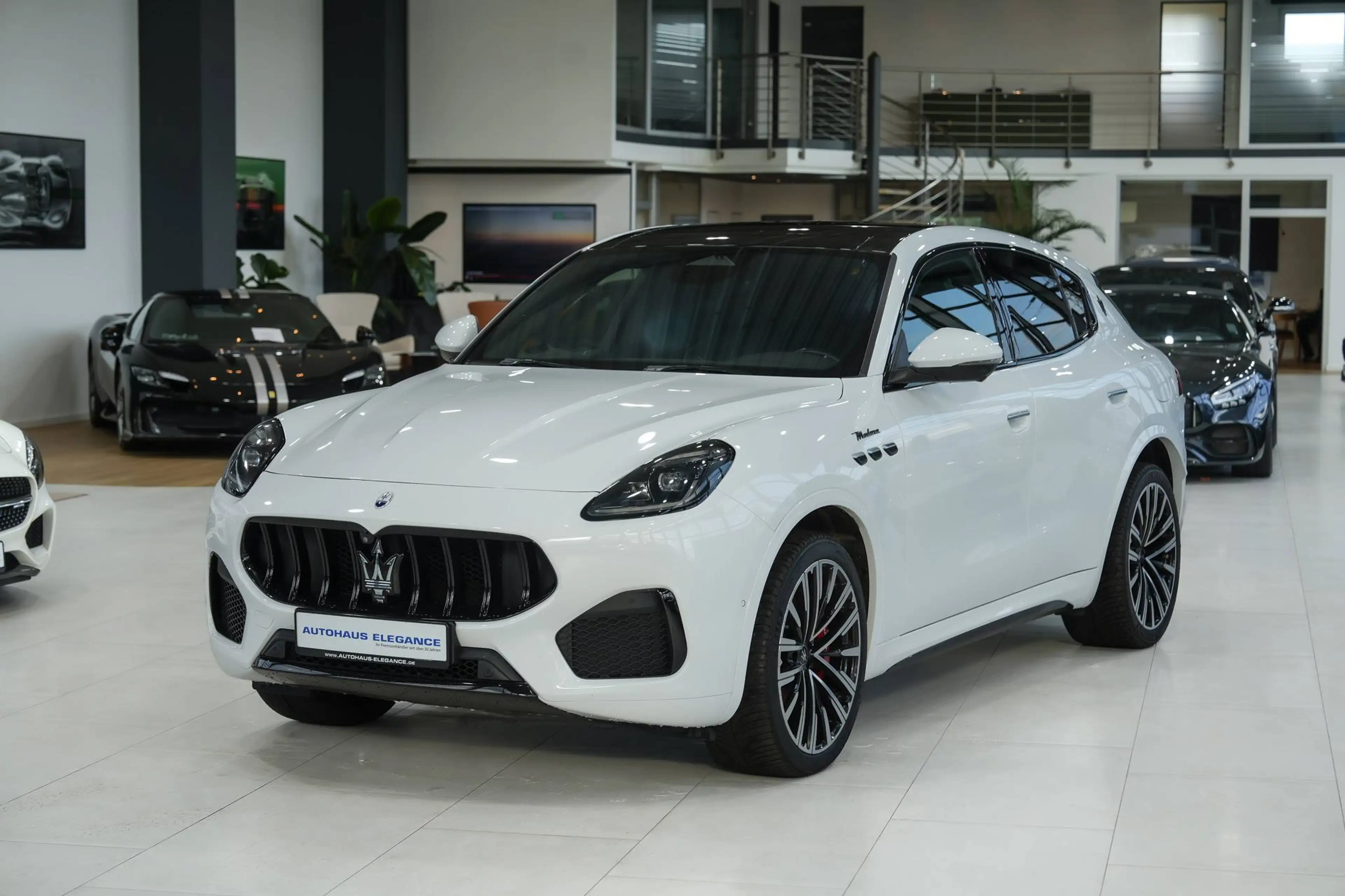 Maserati Grecale Modena*SPORTSITZE*SON/FAB*HEAD-UP*PANO* — photo 7