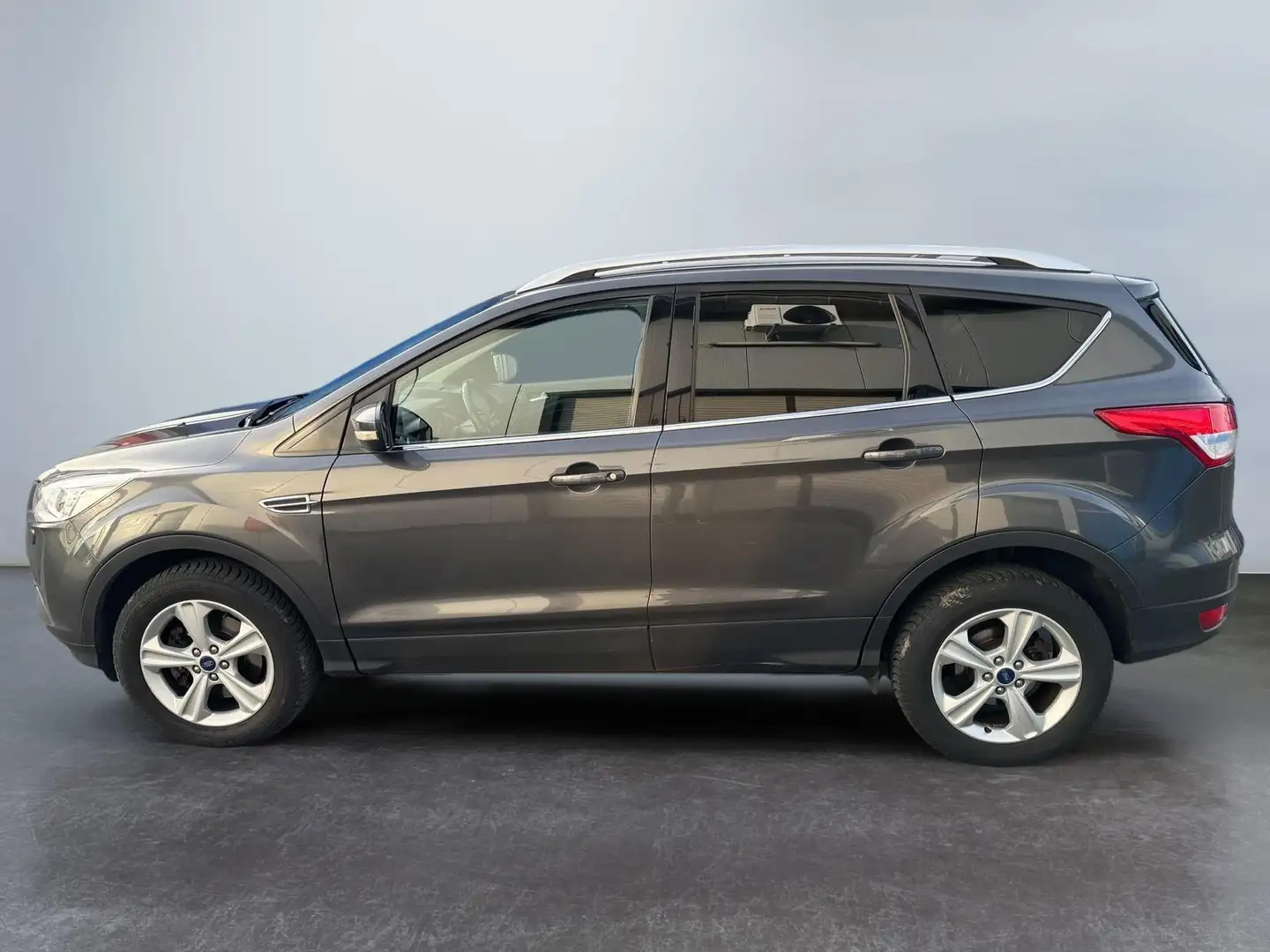 Ford Kuga 2.0 TDCi 4x4 Sync Edition AHK Garantie ALLRAD 1... Grau - 2