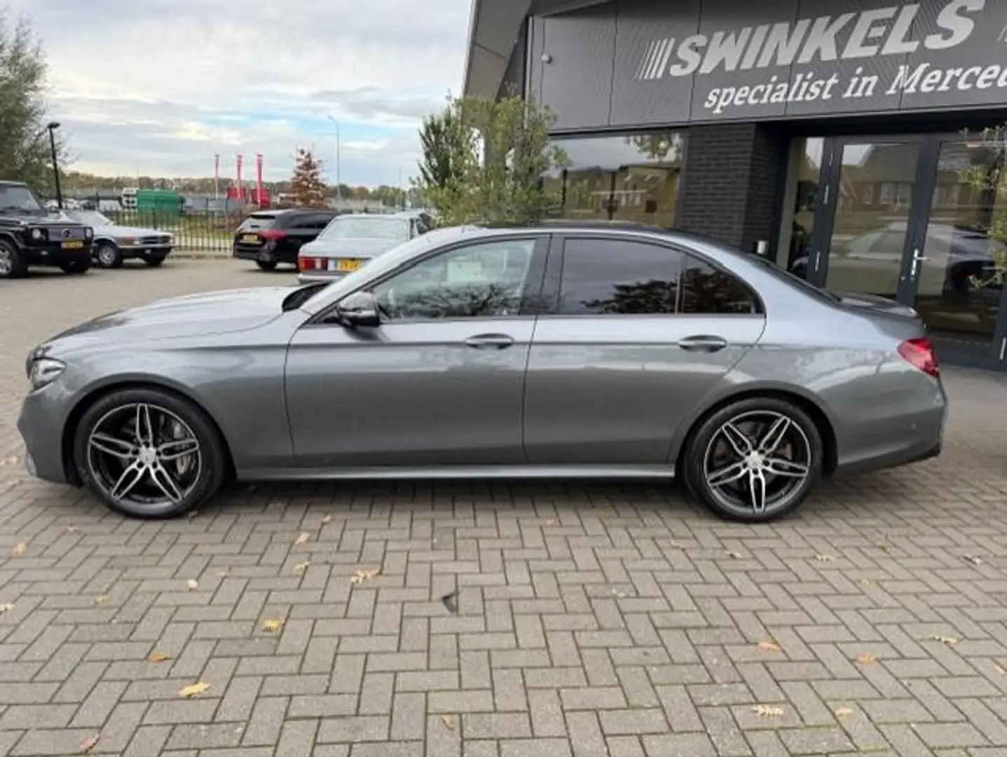Mercedes-Benz E 53 AMG AMG 53 4MATIC Premium Plus Grijs - 2