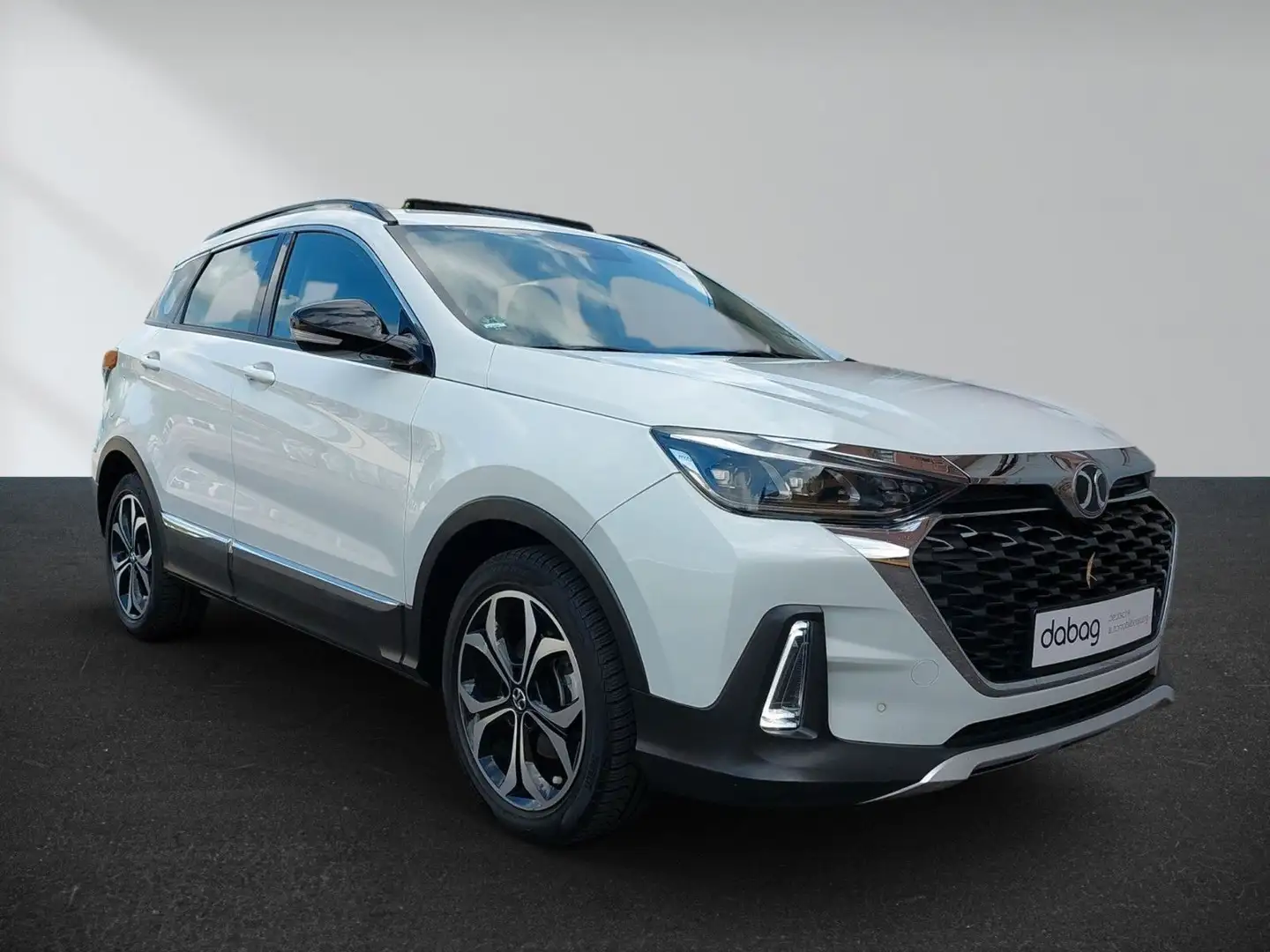 BAIC Senova X55 X55 2.Hd Allwetter PANO KAMERA Weiß - 2