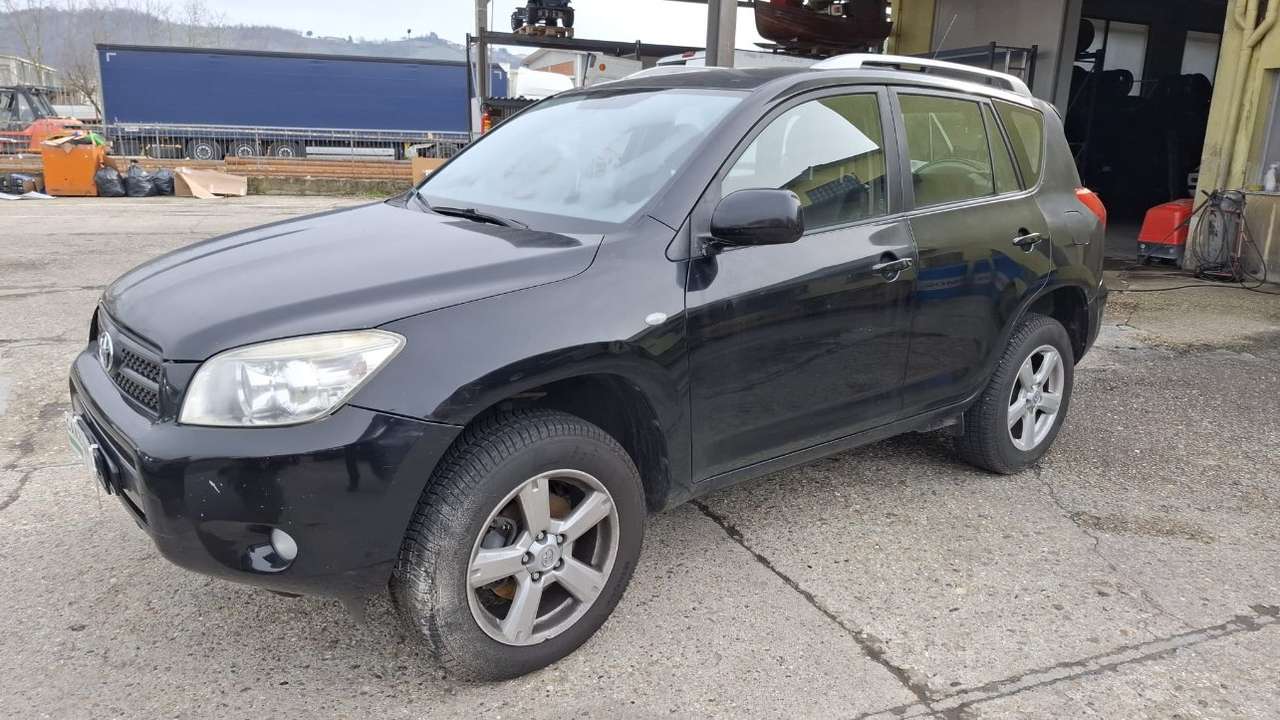 Toyota RAV 4 2.0 GPL Luxury CAMBIO ROTTO automatico