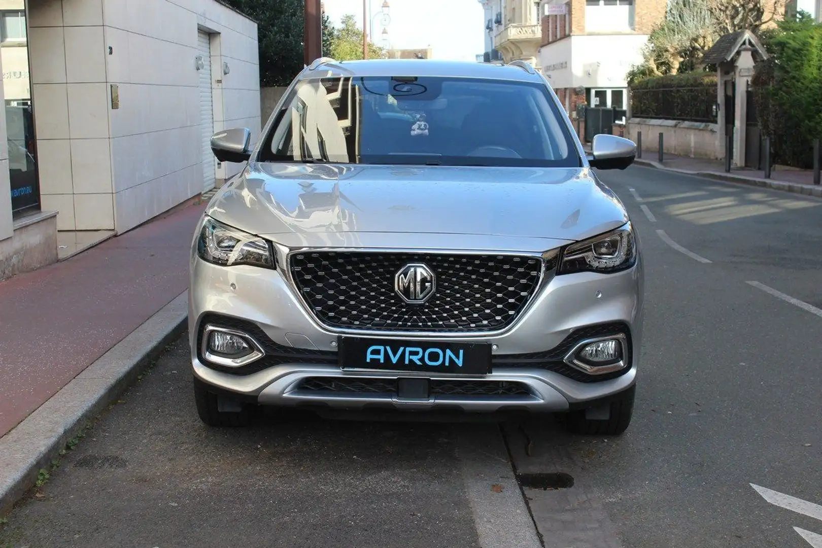 MG EHS 1.5T GDI HYBRIDE RECHARGEABLE PHEV LUXURY Gris - 2