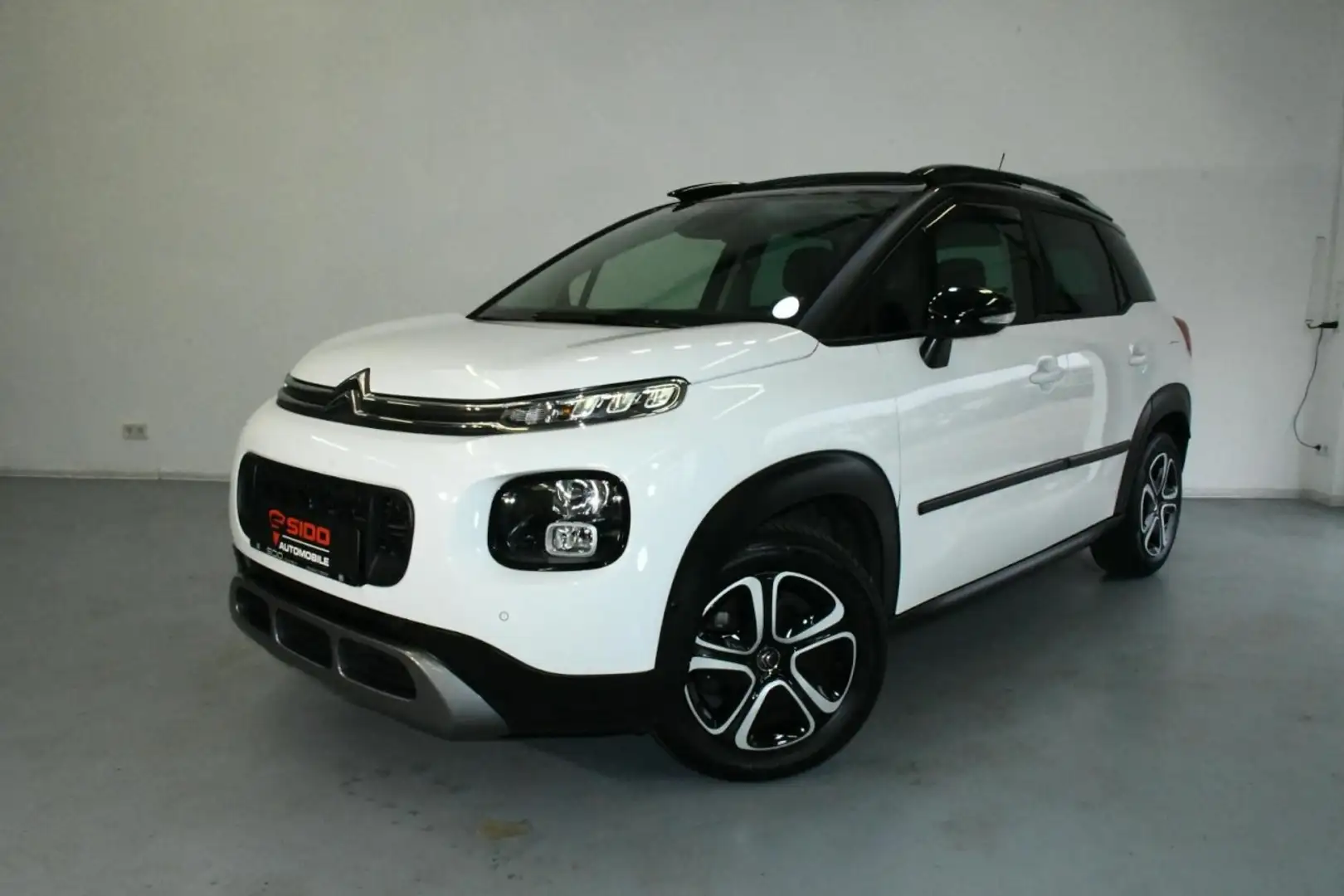 Citroen C3 Aircross Shine NAV*PANO*AHK*TW*CAM*SHZ*TEMP* Klima Navi Weiß - 1