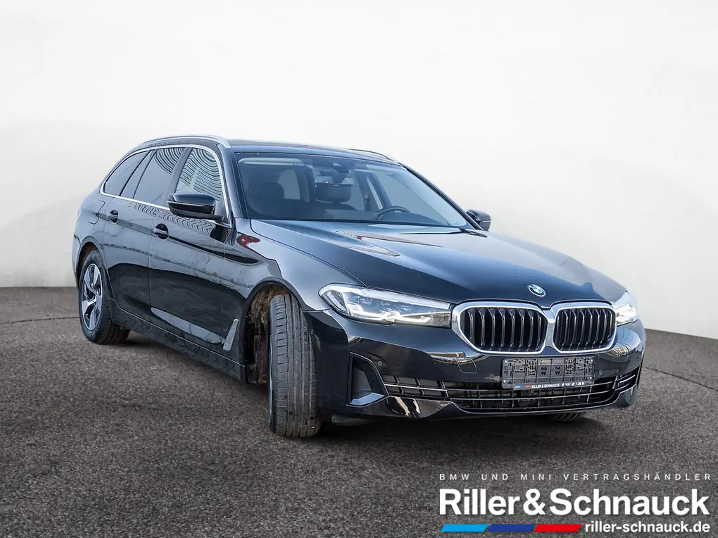 BMW 520 d Touring NAVI+KAMERA+KEYLESS+LED+KLIMAAUT Schwarz - 2