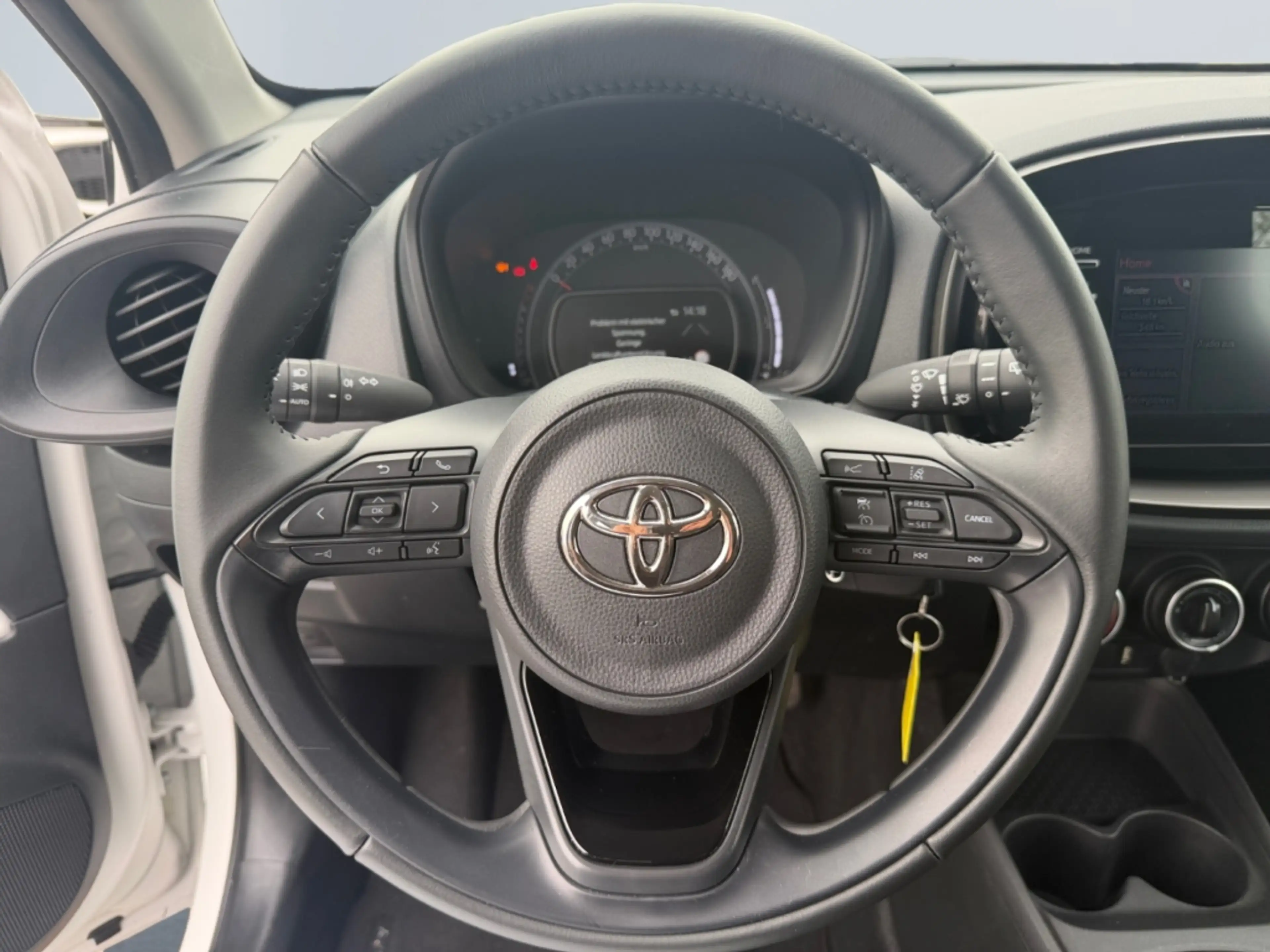 Toyota Aygo X Play *Start&Stop*Klima*Tempo*R-Cam*CarPlay* — photo 12