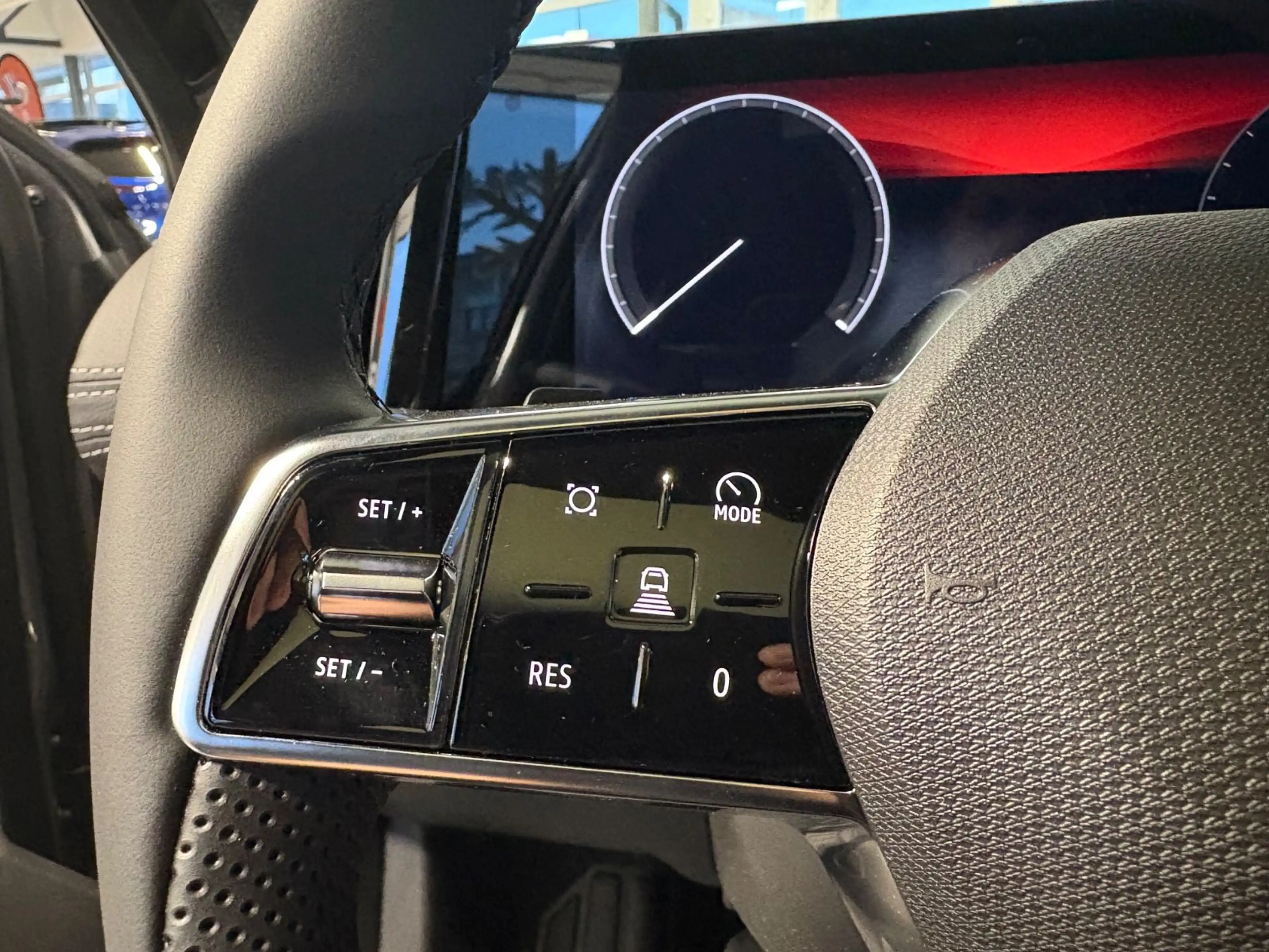 Mitsubishi Eclipse Cross Elektro Panoramadach — photo 14