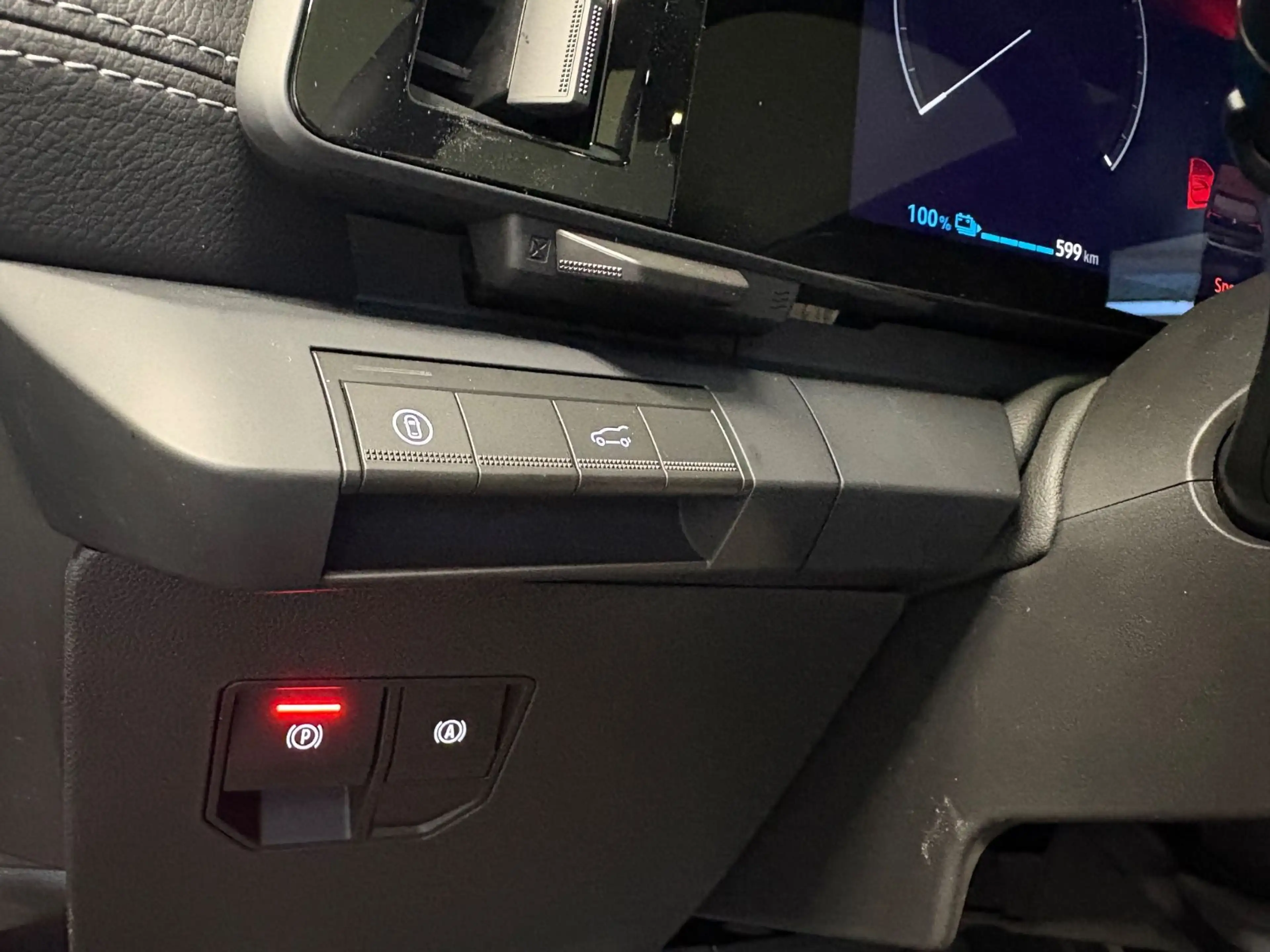 Mitsubishi Eclipse Cross Elektro Panoramadach — photo 13