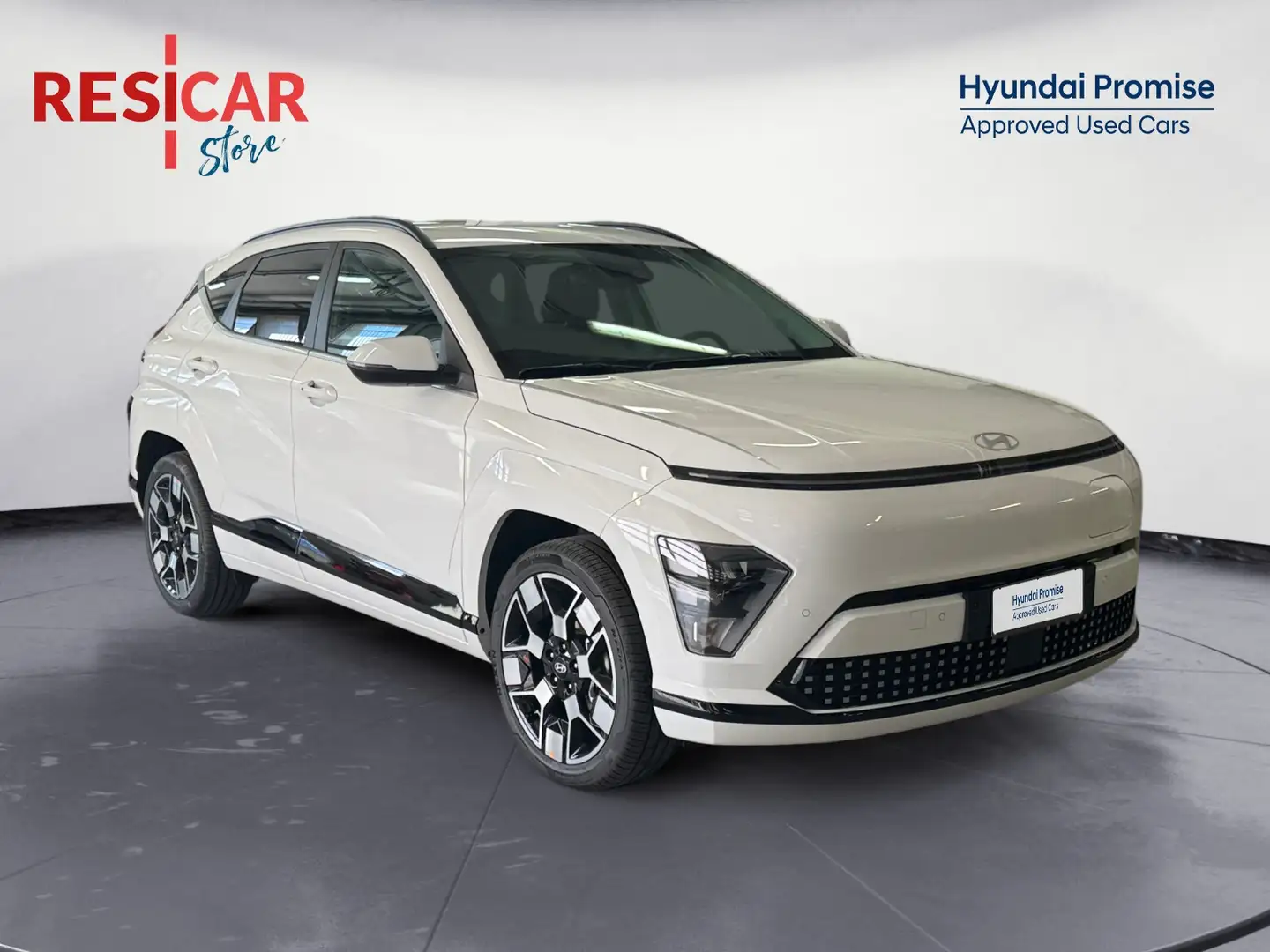 Hyundai KONA 64,8 kWh  Exclusive Tech Pack Weiß - 1
