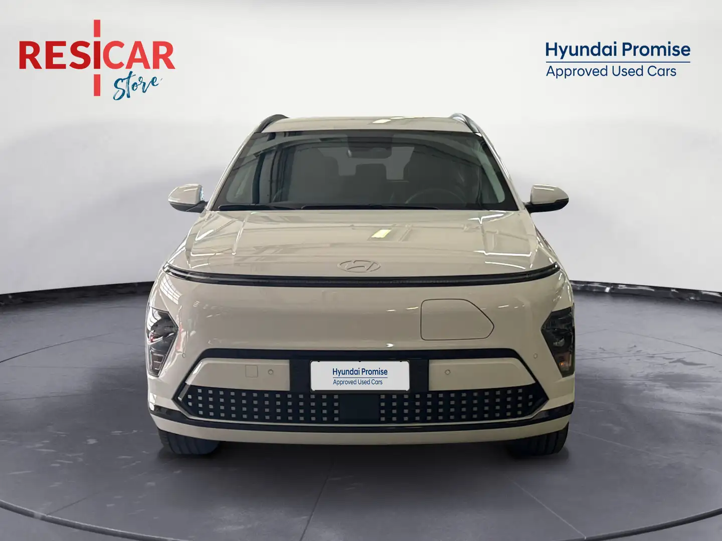 Hyundai KONA 64,8 kWh  Exclusive Tech Pack Weiß - 2