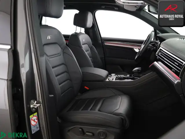 Volkswagen Touareg view 12