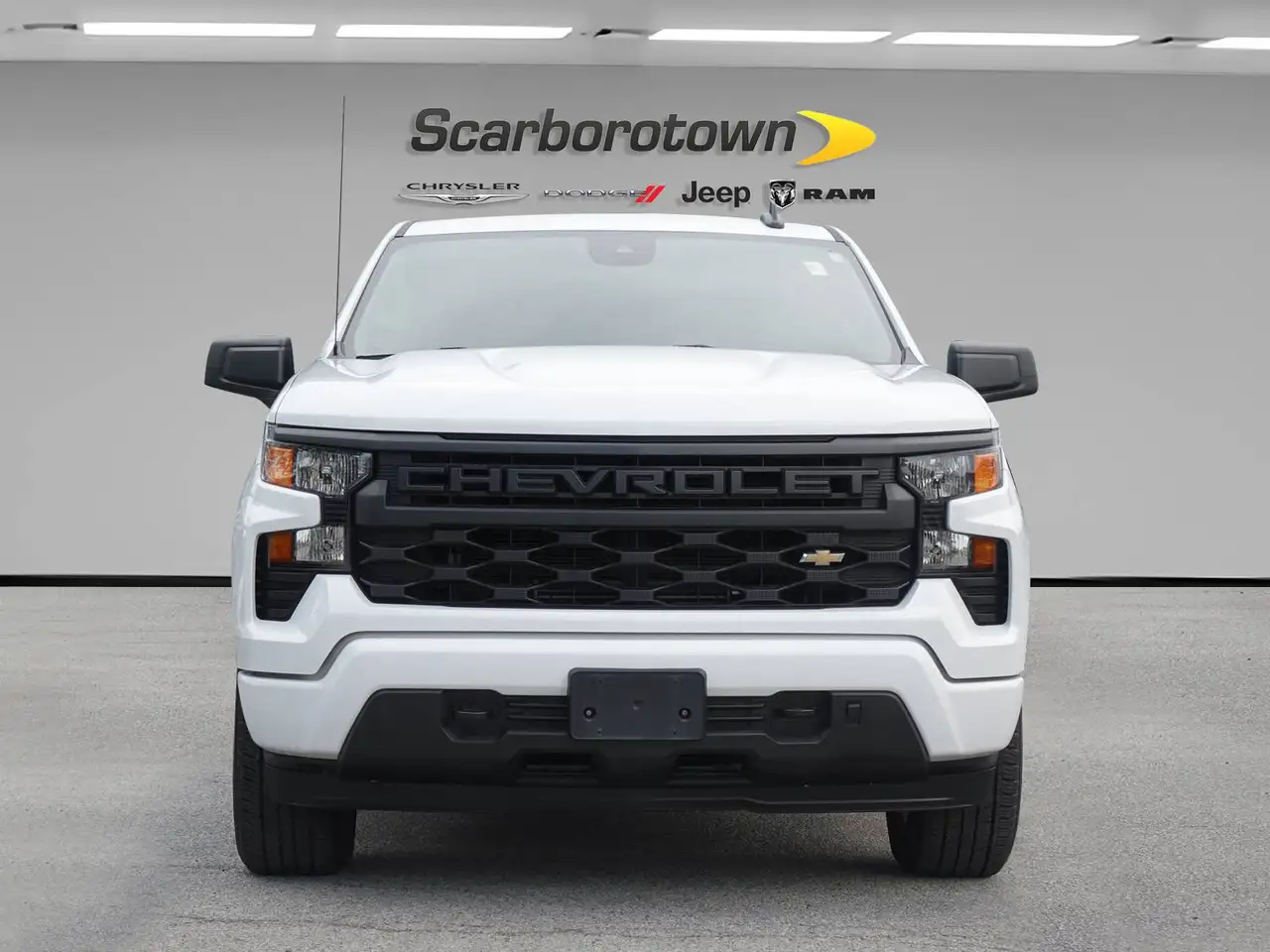 Chevrolet Silverado 1500 снимка Chevrolet Silverado 1500