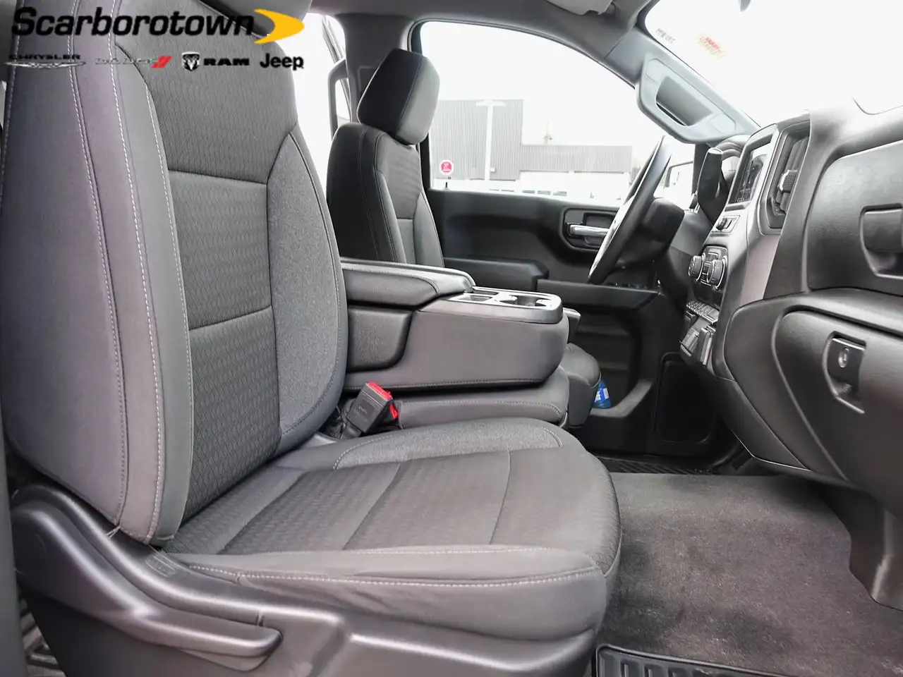 Chevrolet Silverado 1500 снимка Chevrolet Silverado 1500