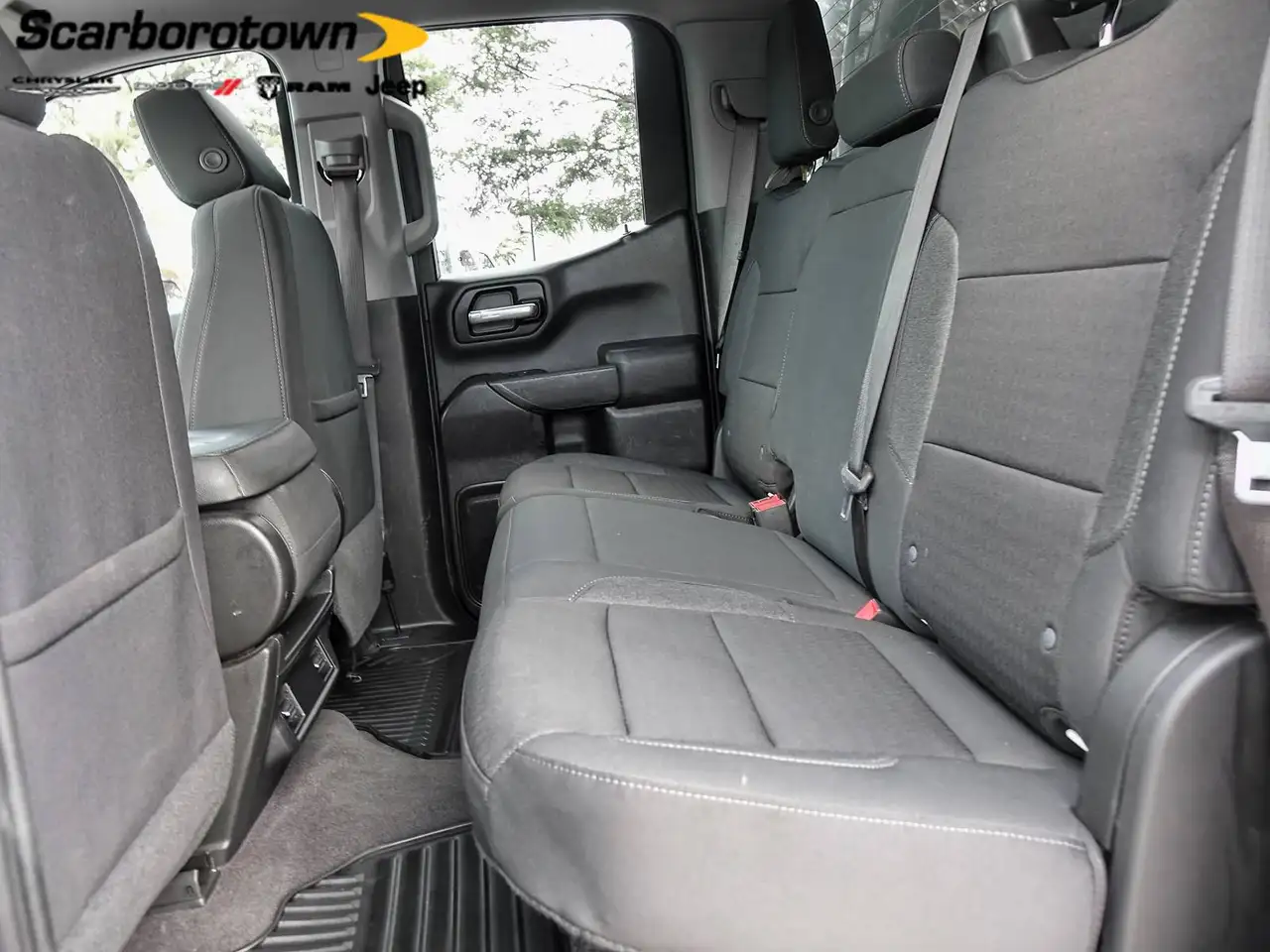 Chevrolet Silverado 1500 снимка Chevrolet Silverado 1500