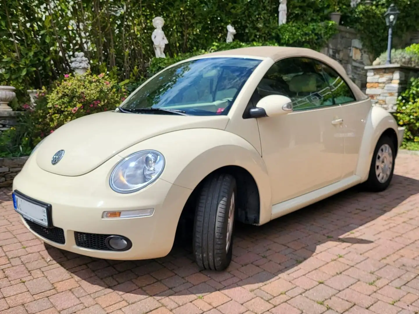 Volkswagen New Beetle New Beetle Cabriolet 1.9 TDI DPF Beżowy - 2