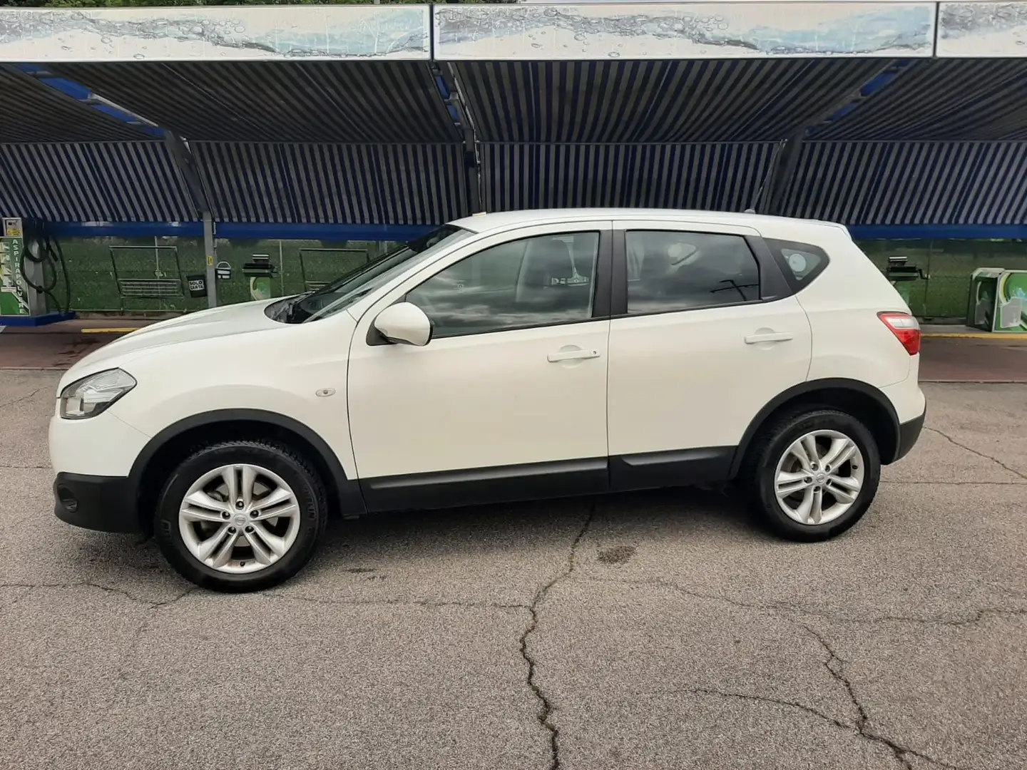 Nissan Qashqai Qashqai 1.6 16v N-Tec FL Bianco - 1