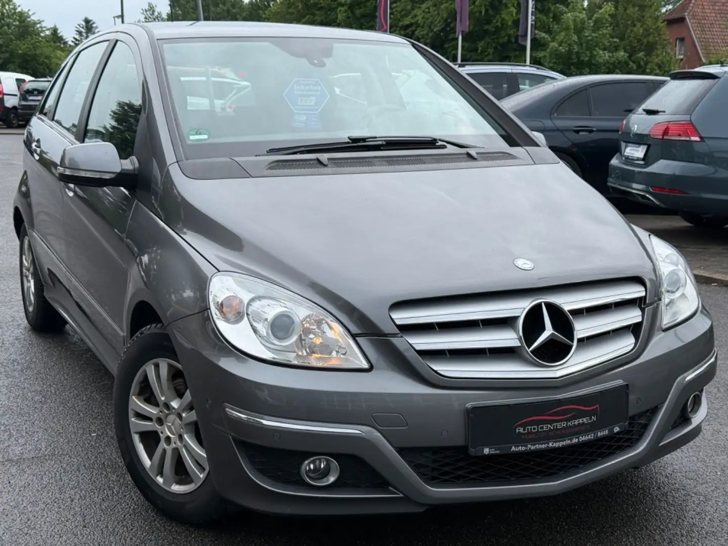 Mercedes-Benz B 170 (Automatik-AHK-Tempomat-HU NEU-Insp. NEU) Grau - 1