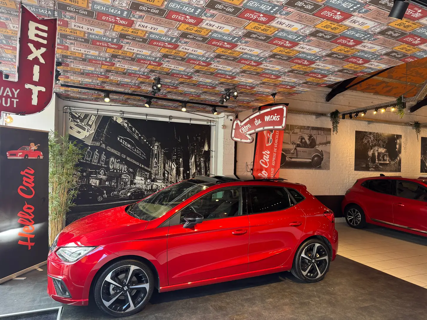 SEAT Ibiza Ibiza 1.0 TSI FR Edition DSG * PANO * CAM *CARPLAY Rouge - 1