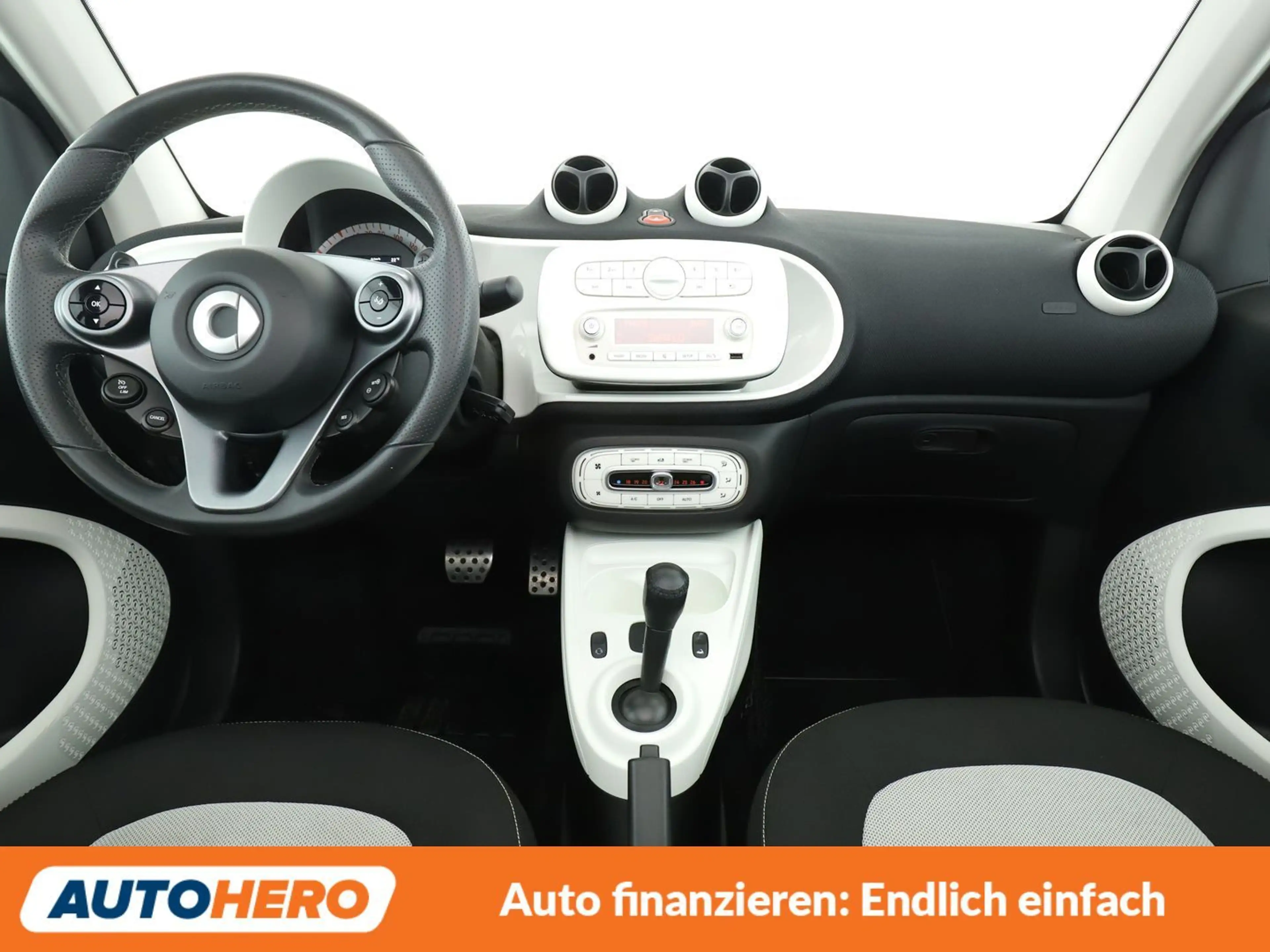 smart forTwo 1.0 Basis passion Aut.*TEMPO*SHZ*ALU*KLIMA* — photo 12
