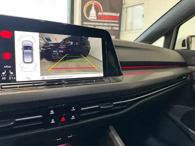 Volkswagen Golf view 17