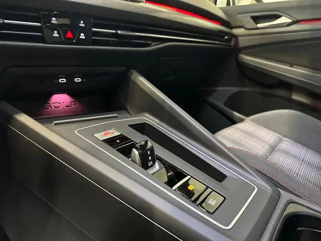 Volkswagen Golf view 16