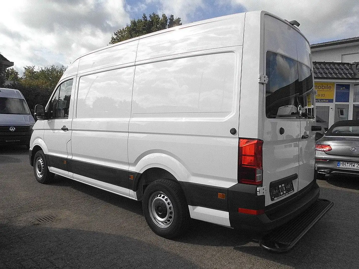 Volkswagen Crafter 35 mittellang Hochdach Navi Orig. 56tkm. Weiß - 2