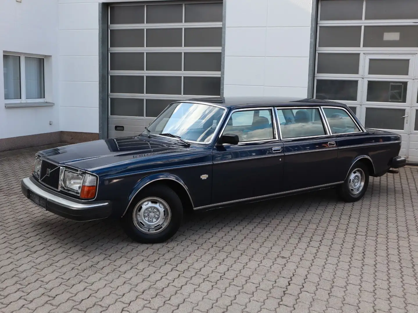 Volvo 264 Modrá - 2