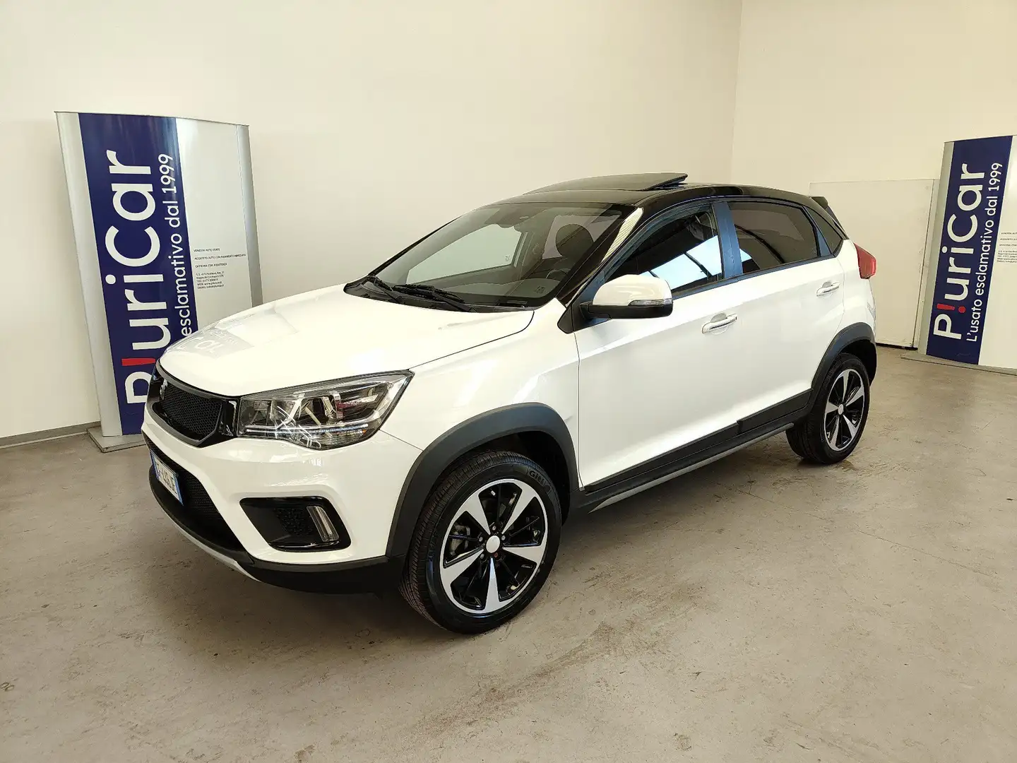 DR Automobiles DR3 S2 1.5 Bi-Fuel GPL Tetto Pelle Cruise Navi 17” Weiß - 1