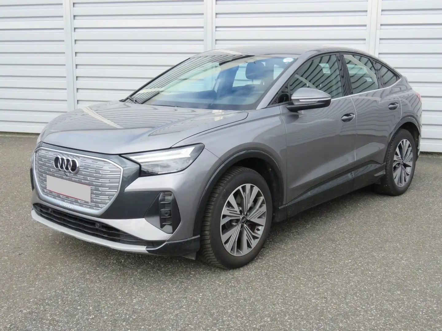 Audi Q4 e-tron 40 e-tron 82 kWh LED MMI-Navi Plus SHZ PDC Gris - 1