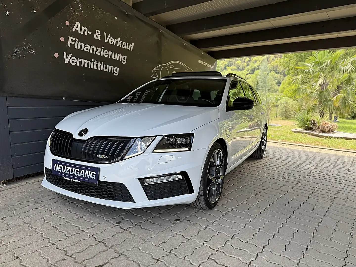 Skoda Octavia Combi RS 2,0 TDI 4x4 DSG *Panorama*AHV*Keyless*... Weiß - 1