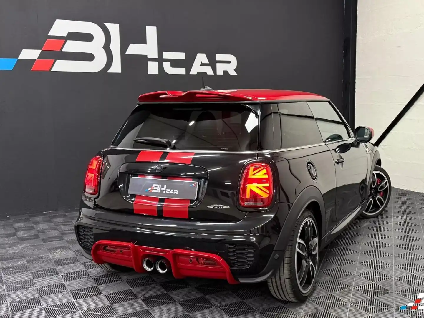 MINI One 2.0 230 JOHN COOPER WORKS Noir - 2