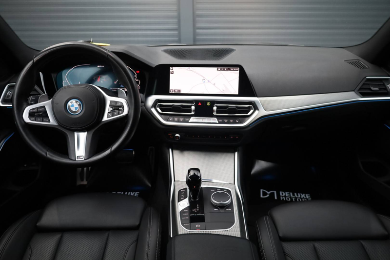 BMW 320 eAs Touring M Sportpakket 360 Camera Sfeer Verlichting Zetelverwarming — photo 5