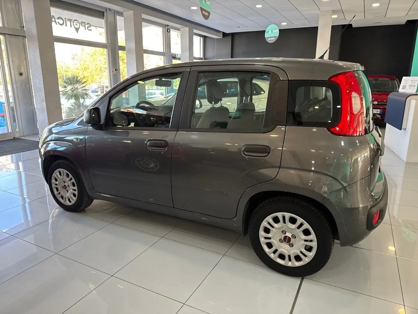 Fiat Panda 1.2 69cv E6 Easy Gris - 2
