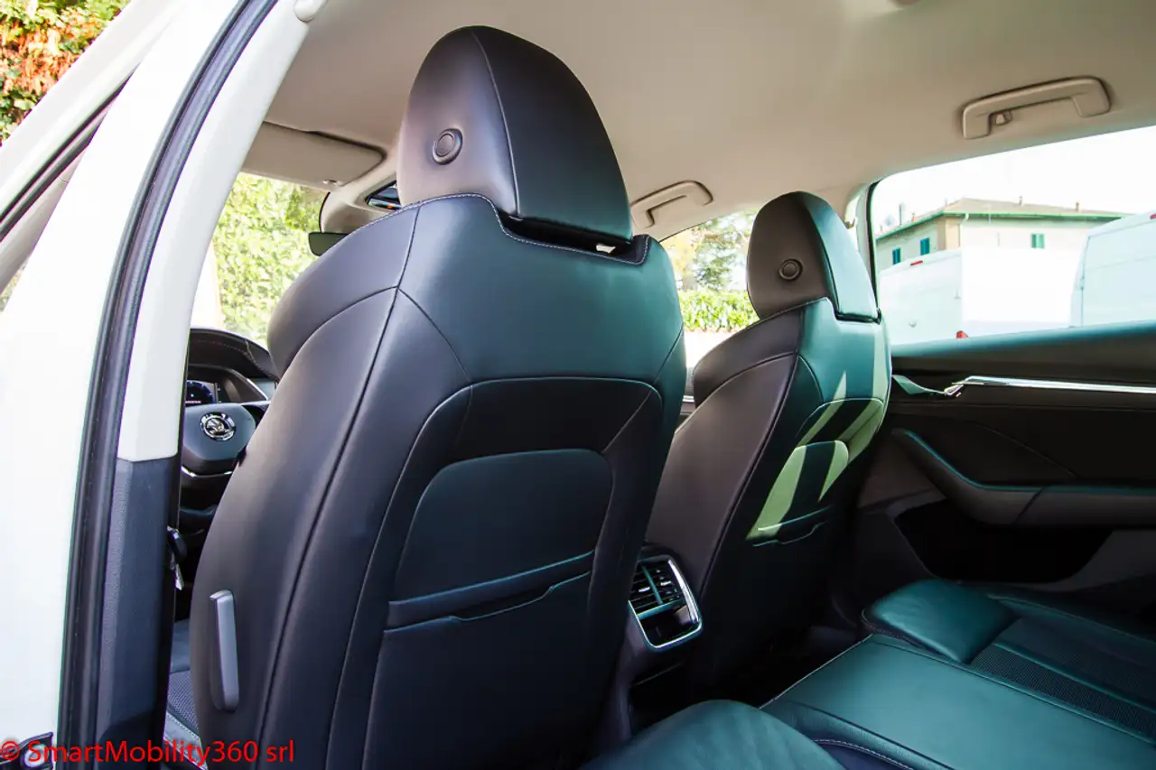 Skoda Octavia Wagon 2.0 tdi evo Style 115cv Ok neopatentati!!!, миниатюра 27