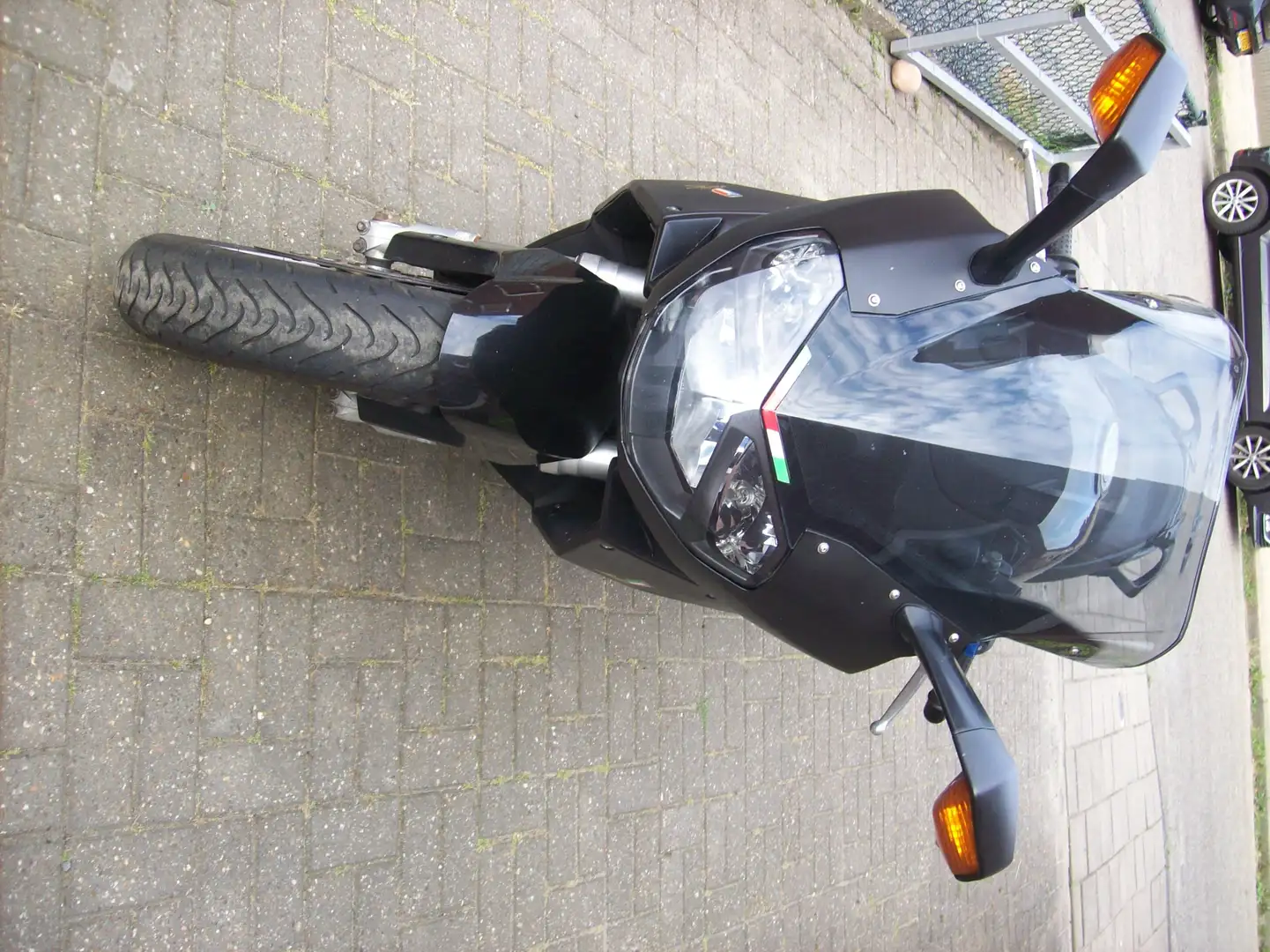 Aprilia RST 1000 Noir - 2