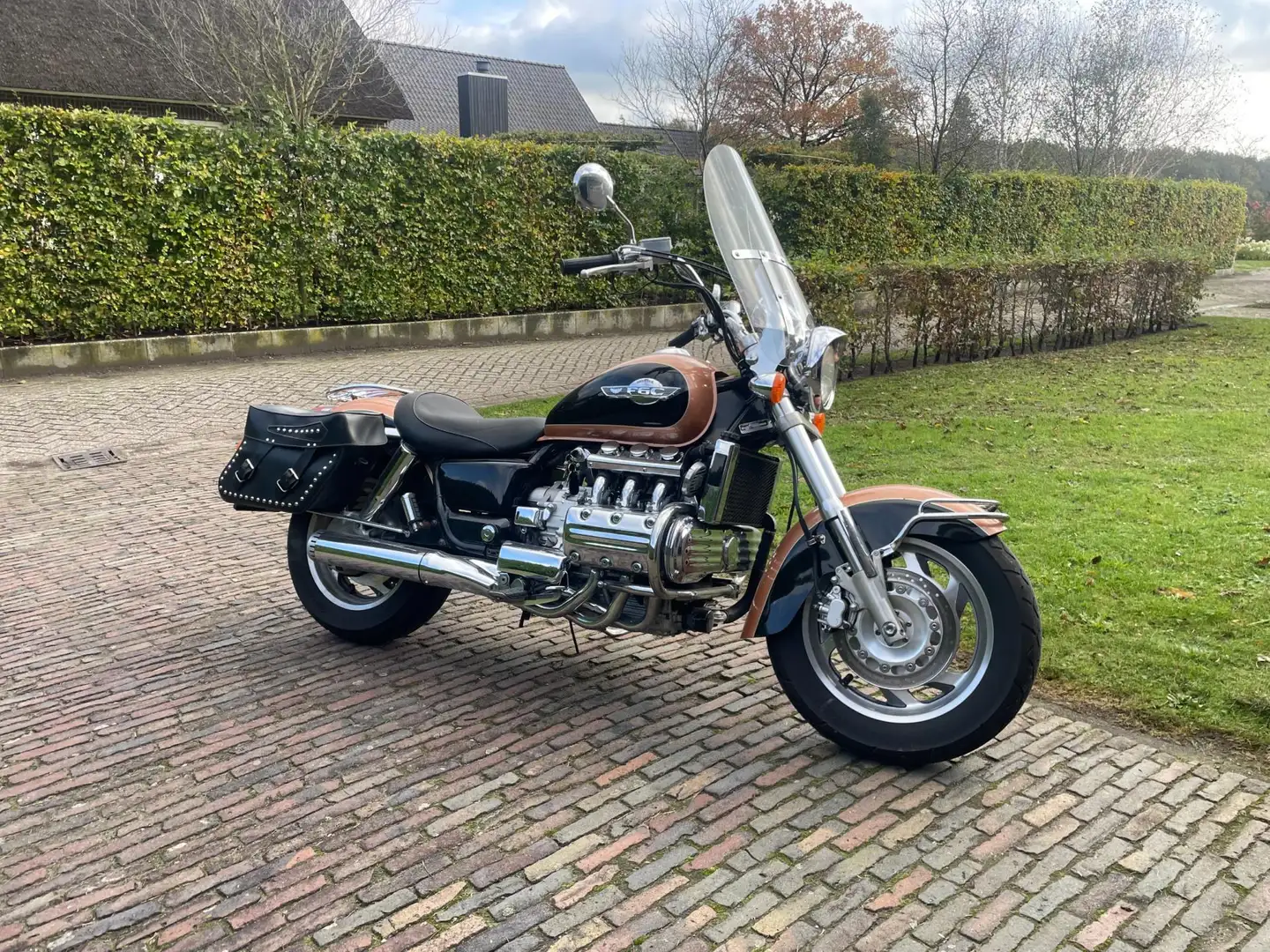 Honda F 6 C Chopper Valkyrie- FLAT SIX 1500 CC Zwart - 2