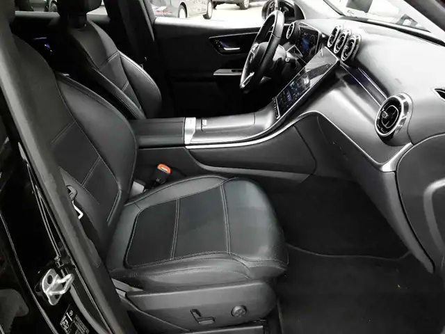 Mercedes-Benz GLC view 8