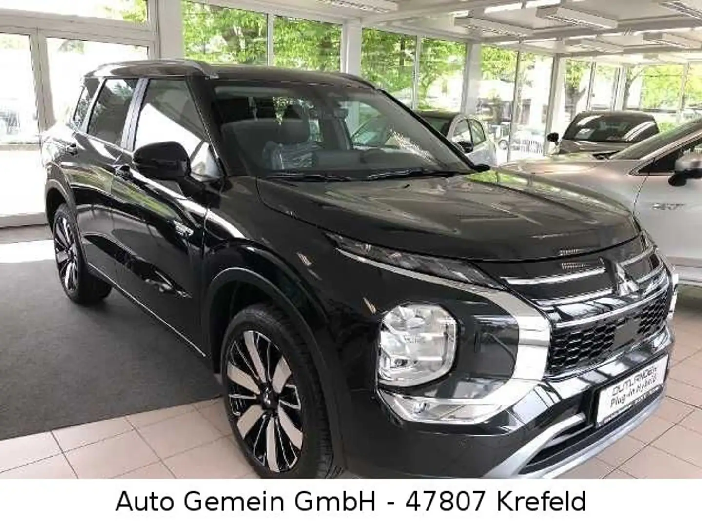 Mitsubishi Outlander 2.4L PHEV Intro Edition Schwarz - 1