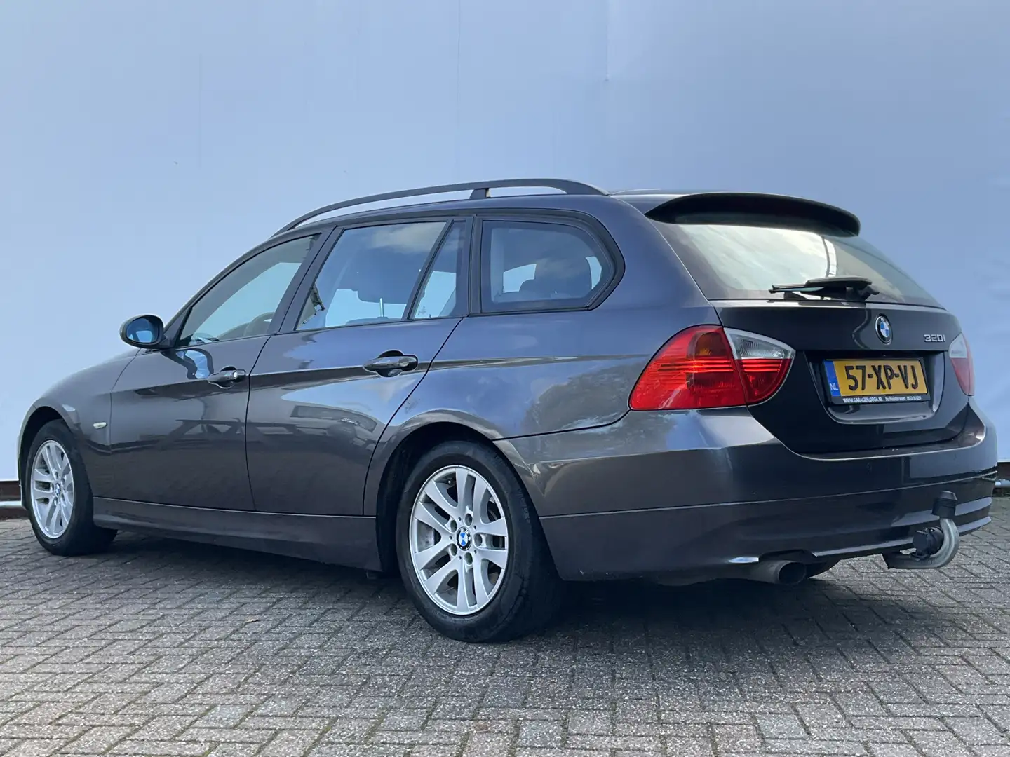 BMW 320 3-serie Touring 320i High Executive Automaat Trekh Grijs - 2