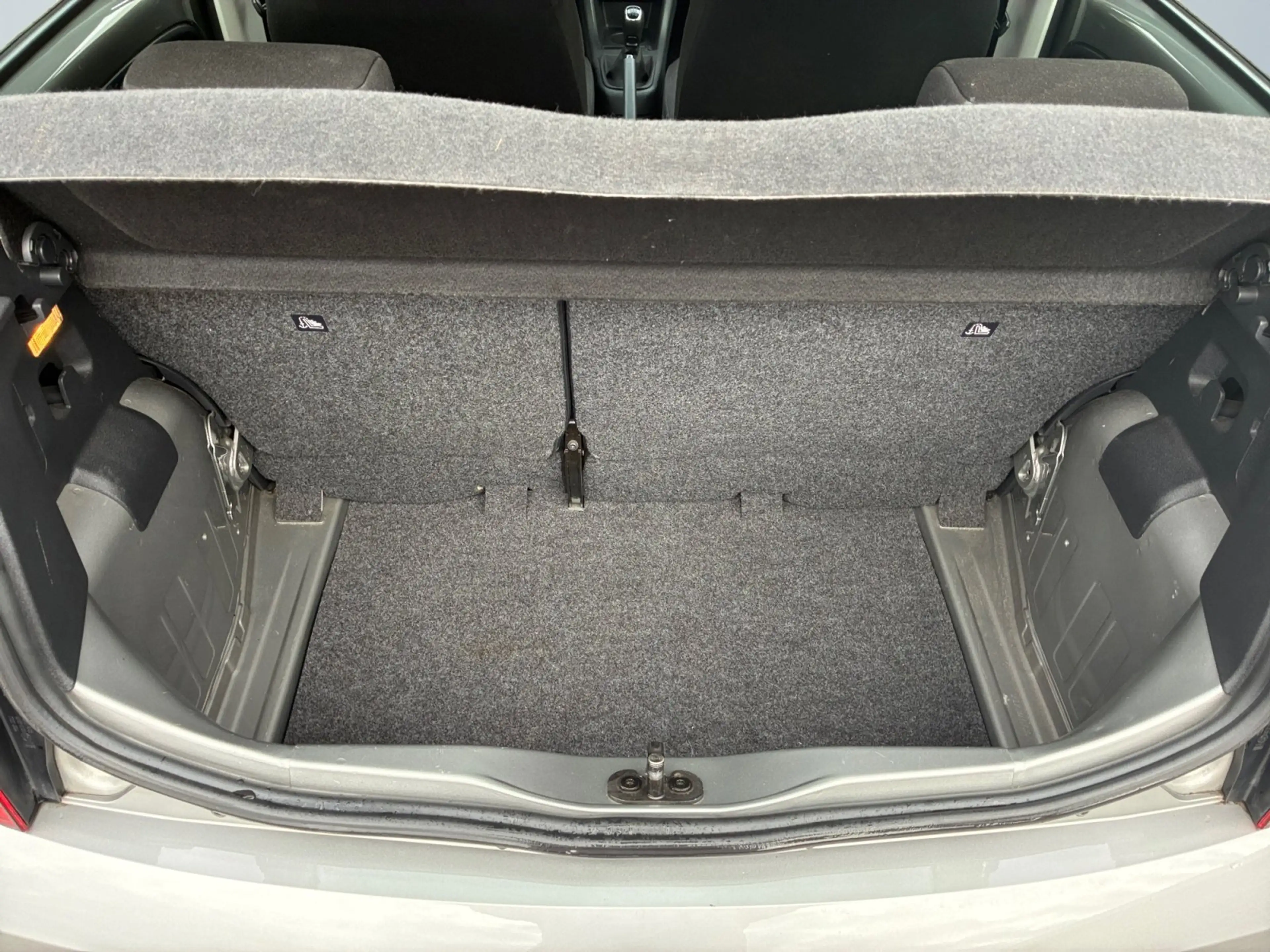 Skoda Citigo Cool Edition 1.0 DAB-Radio CD-Player Aux — photo 14