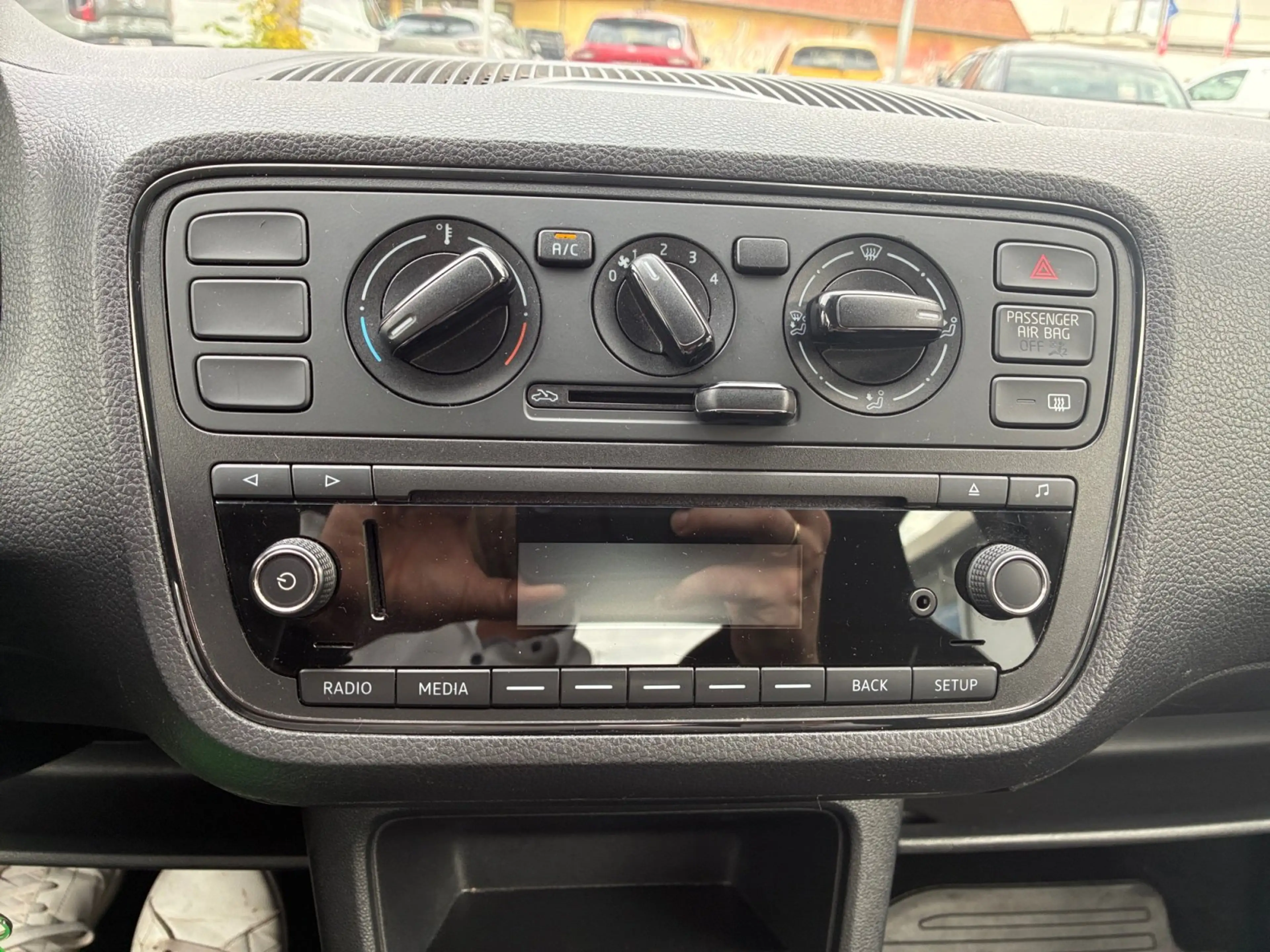Skoda Citigo Cool Edition 1.0 DAB-Radio CD-Player Aux — photo 13