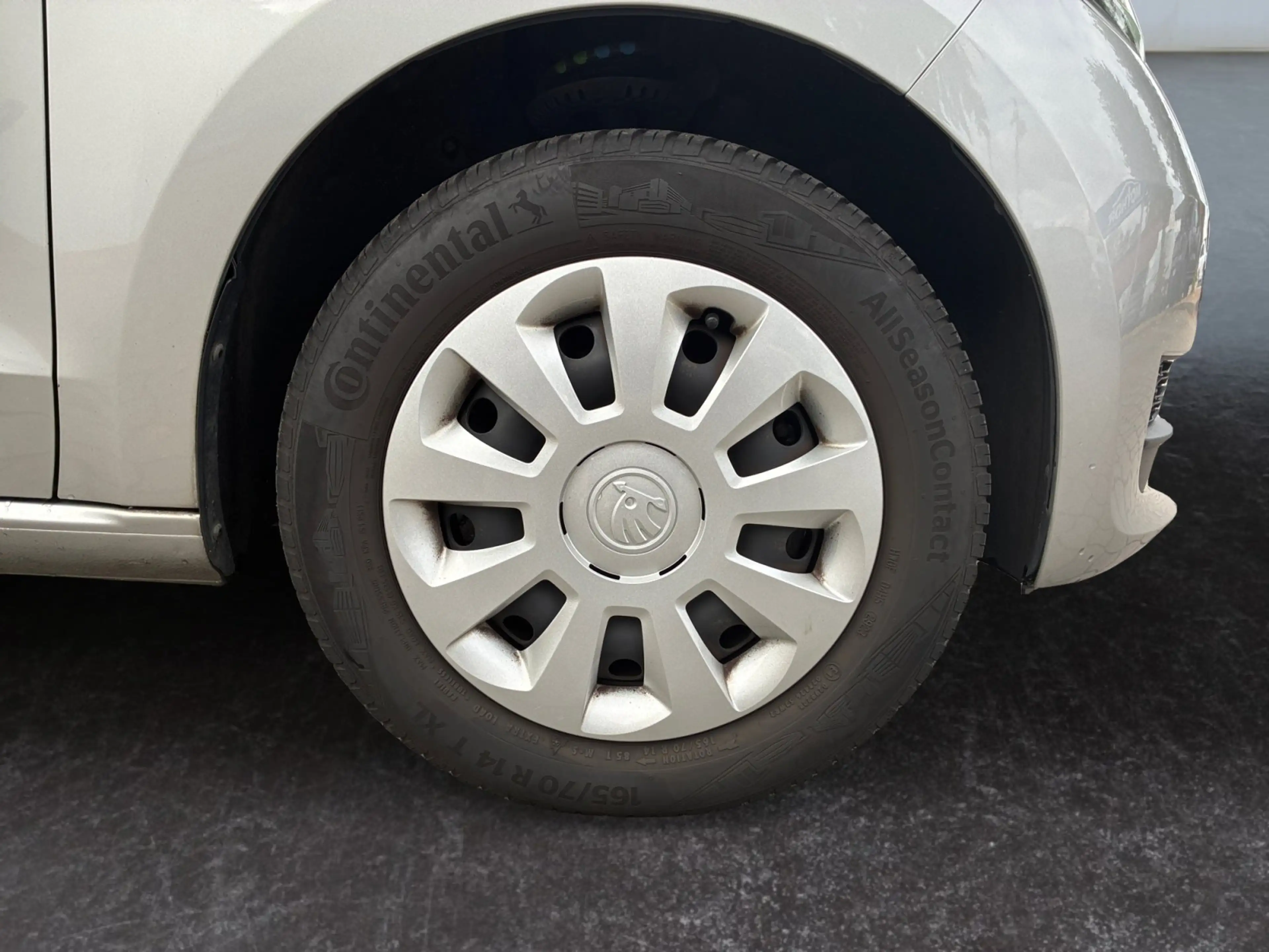 Skoda Citigo Cool Edition 1.0 DAB-Radio CD-Player Aux — photo 15